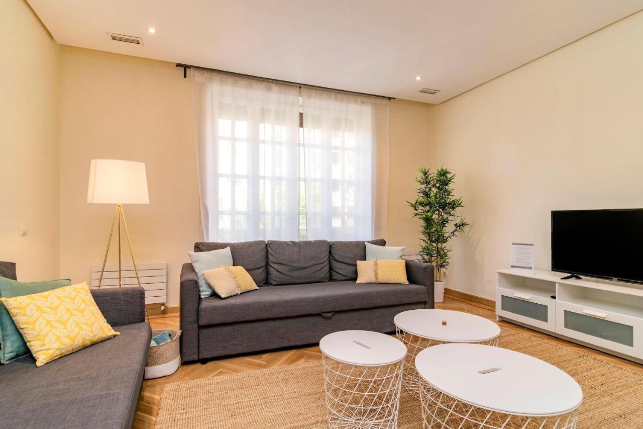 Velazquez Suites Madrid Exterior foto