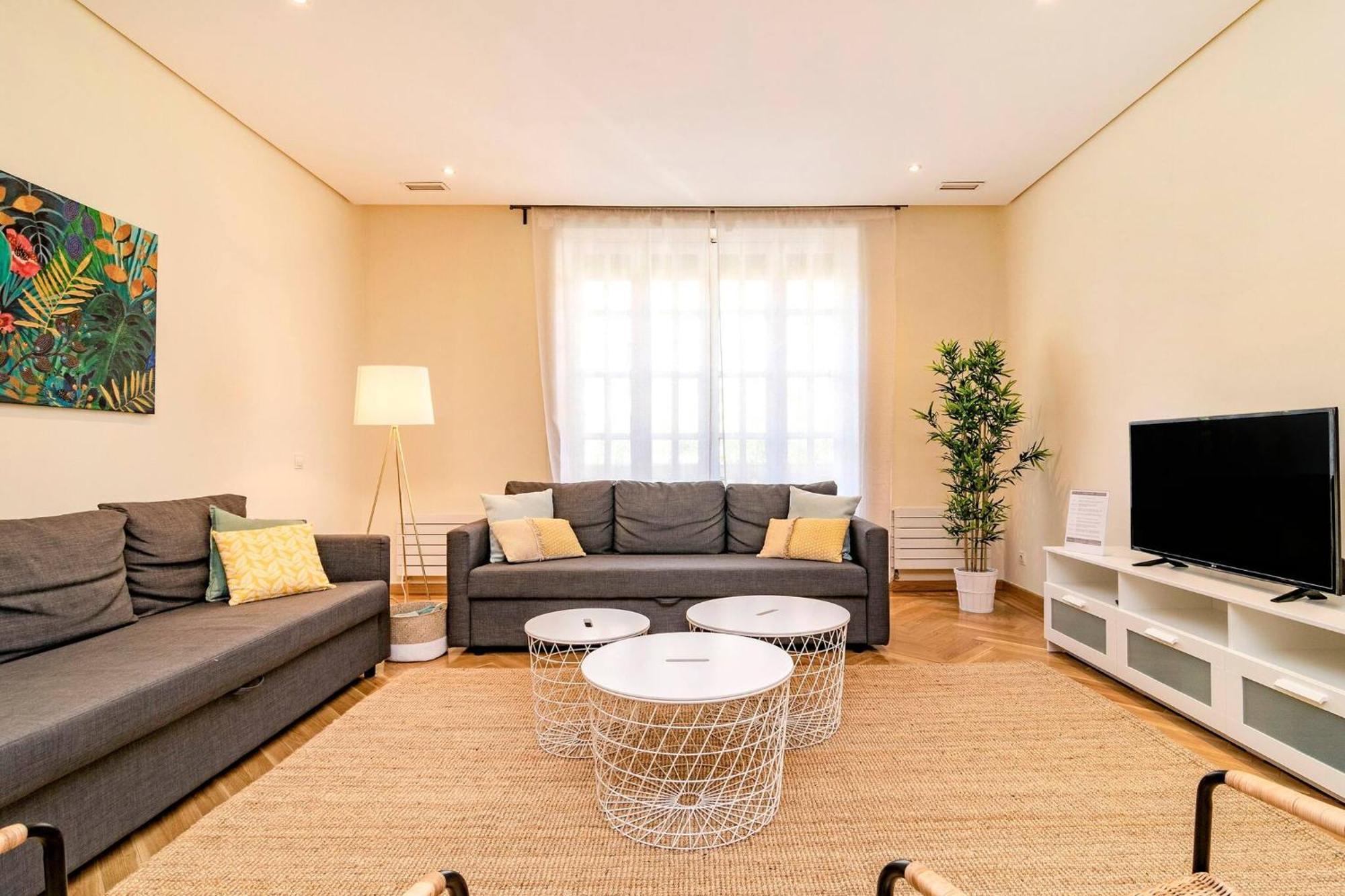 Velazquez Suites Madrid Exterior foto