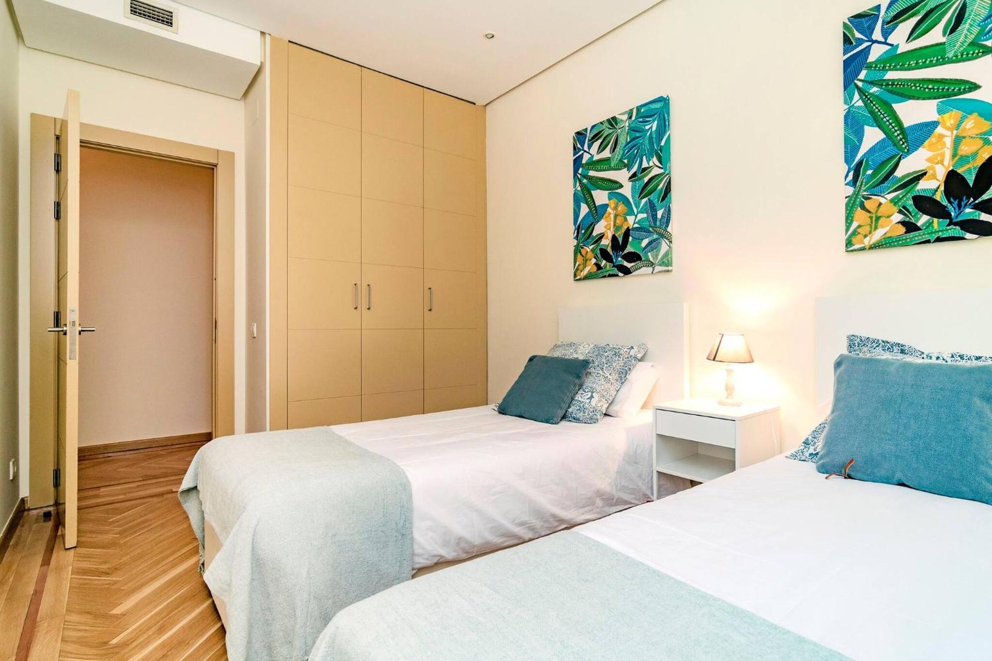 Velazquez Suites Madrid Exterior foto